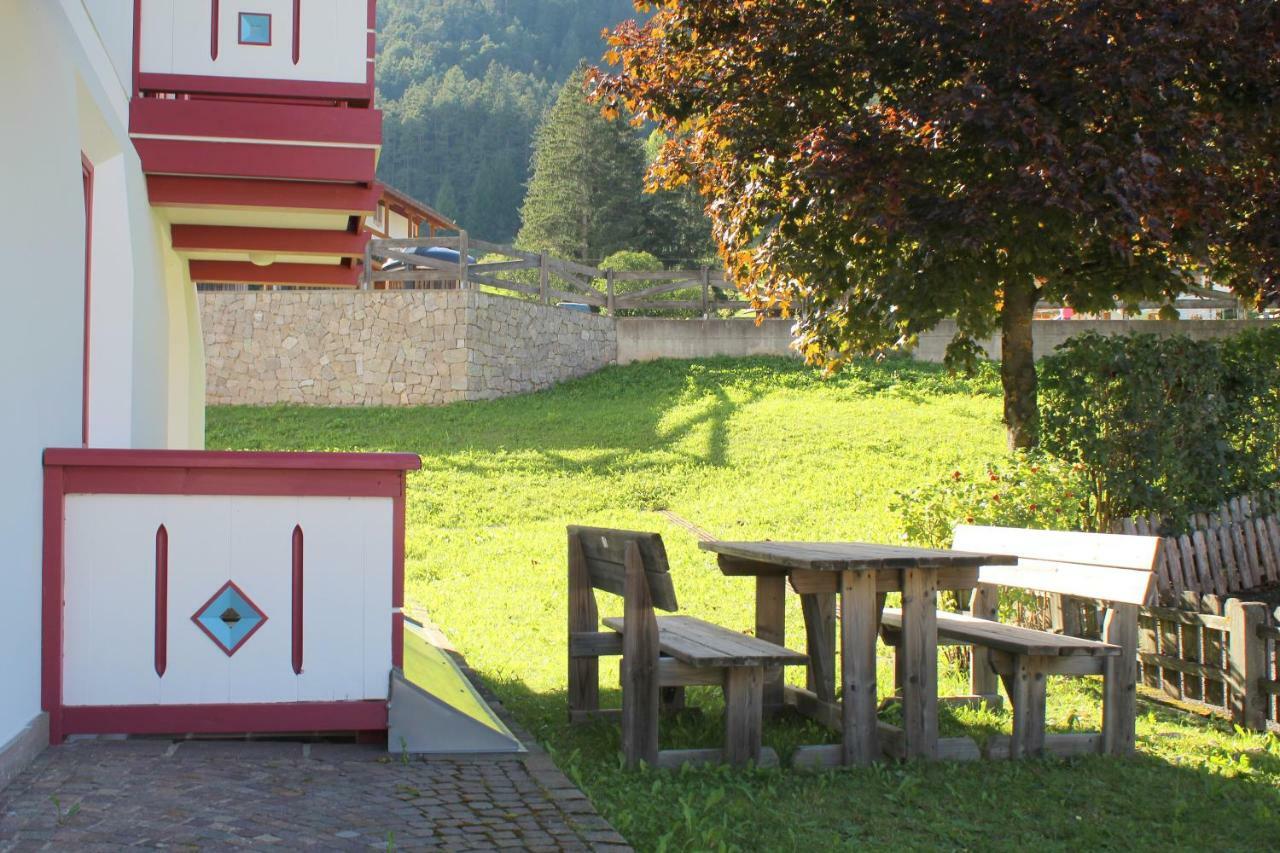 Apartamento Casa Azzurra Pozza di Fassa Exterior foto